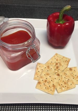 Una foto de Mermelada de pimiento rojo