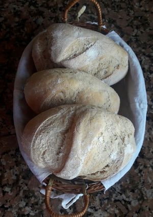 Una foto de Pan casero de masa madre