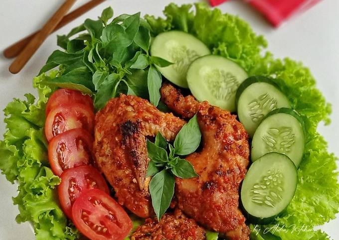 Bagaimana Menyiapkan Ayam Bakar Taliwang, Bikin Ngiler