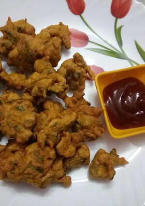 A picture of Methi Gota / Pakoda.