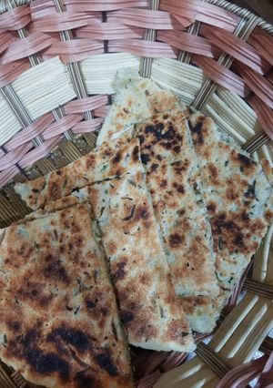 صورة لوصفة كسرة بمعدنوس (بقدونس) او بصل