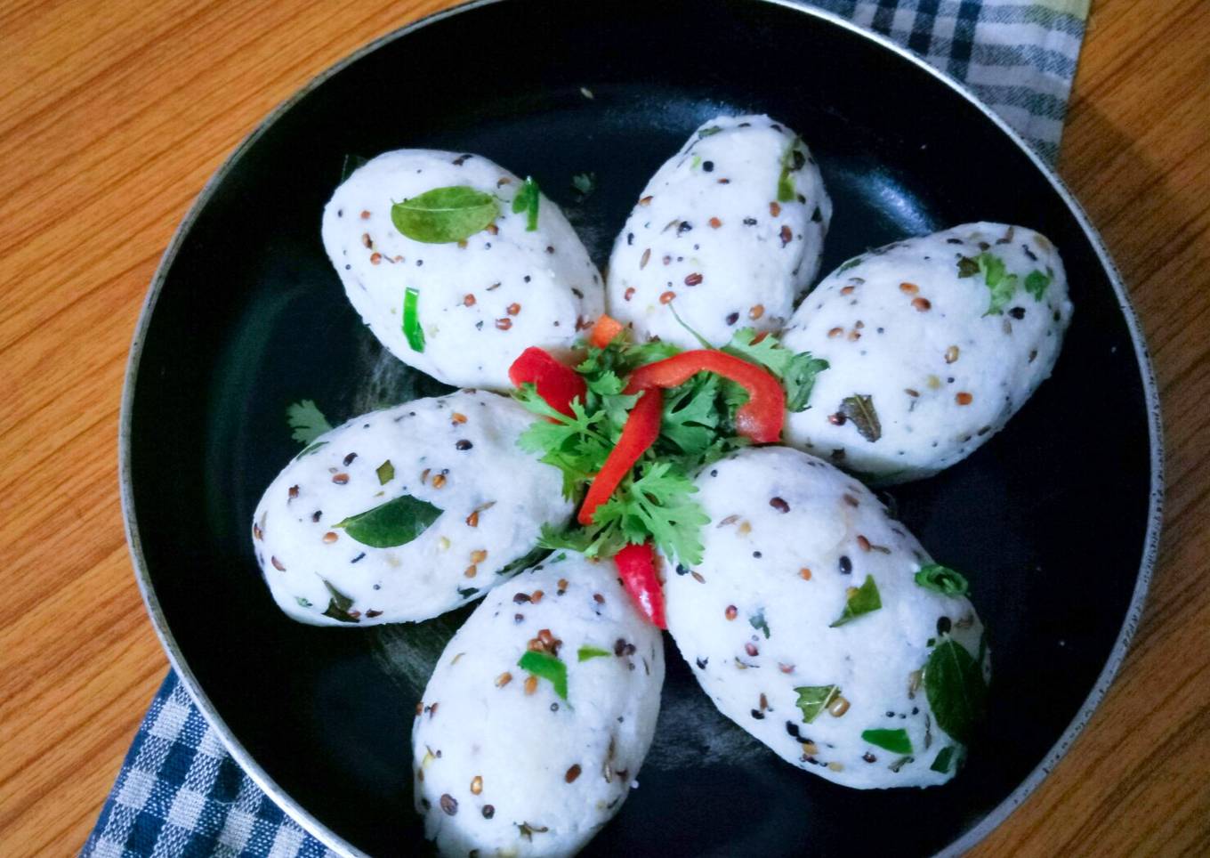 Seasoning rice balls