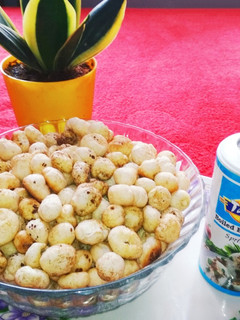 A picture of Roasted Seasoned Makhana.
