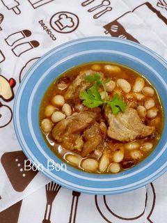 Hình của món Sườn Heo Nấu Đậu.