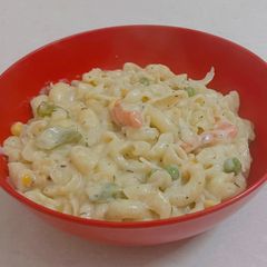 A picture of White Rich Creamy Pasta.
