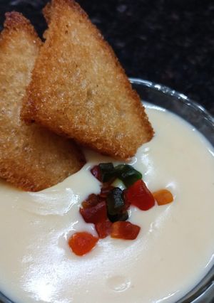 A picture of Caramel Rabdi with Toast.