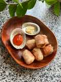 Món Ăn Vặt Làm Trong Tích Tắc: Xúc Xích Cuộn Bánh Tráng Chiên Giòn 🤤