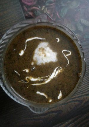 A picture of Black chana with spinach soup.