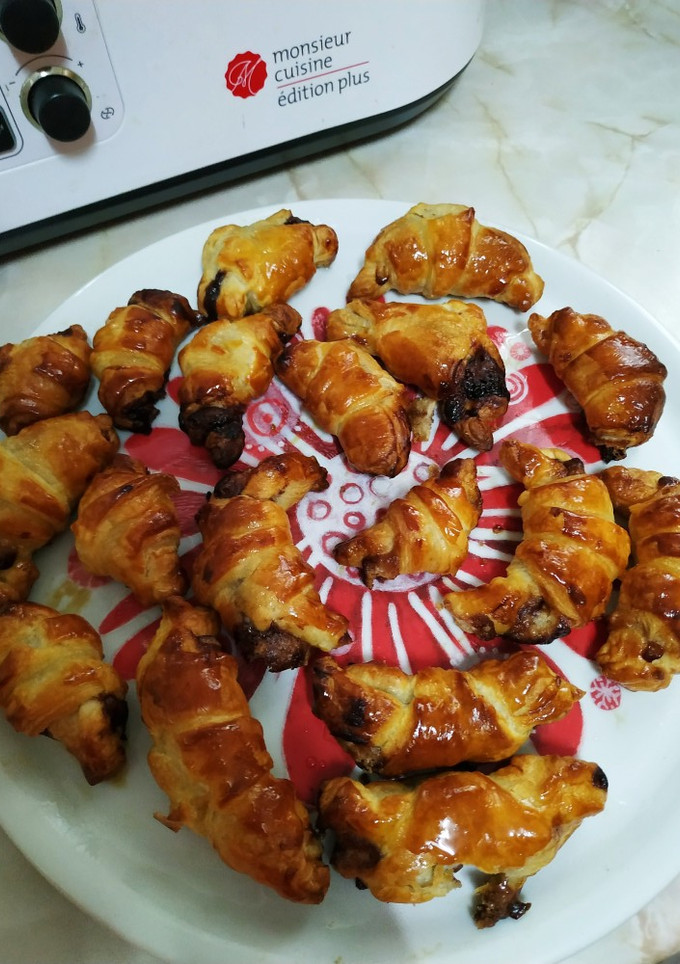 Una foto de Mini croissant de chocolate