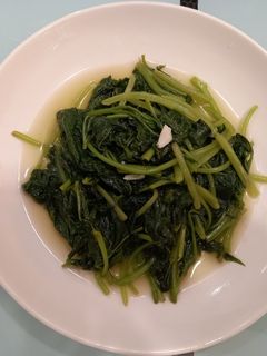 蒜炒地瓜葉 的食譜成品照片