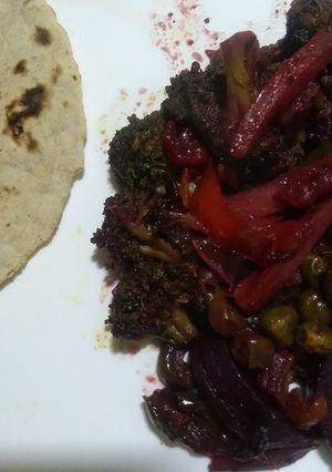 A picture of Vegetable jalfrezi.