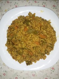 صورة لوصفة أرز بالخضر