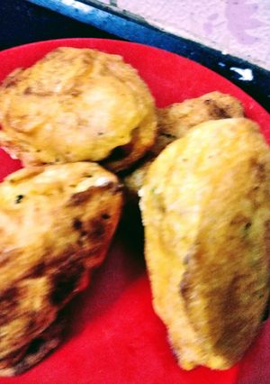 A picture of Bread Roll (In Besan Batter).