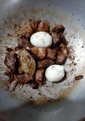 A picture of Pinoy Style Pork Adobo.