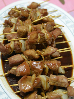 Una foto de Yakitori de cerdo