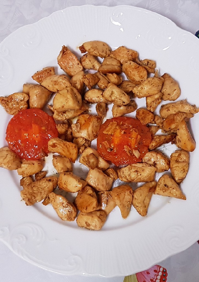 Una foto de Pollo con cocacola y hierbas provenzales en 10 minutos