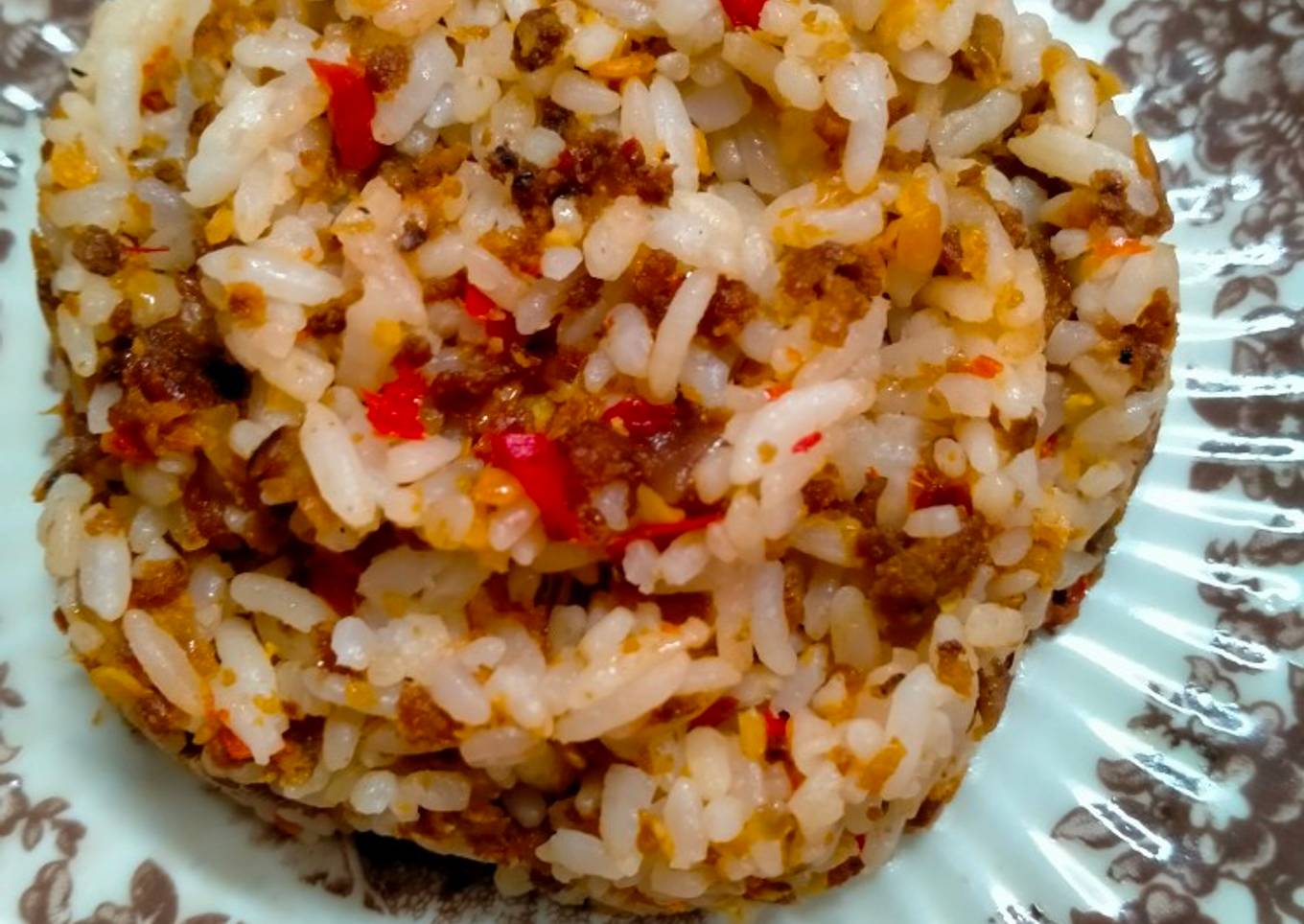 Nasi tutug oncom praktis