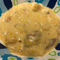 A picture of Crockpot Beer 🍺 and 2 Cheese Potato Chowder 🥣.