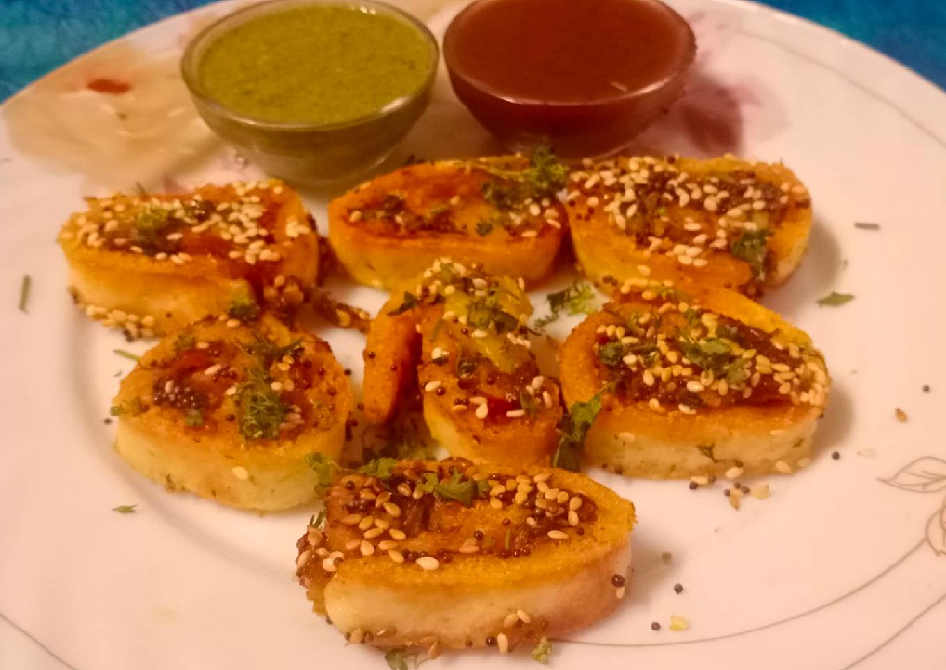 Steamed stuff suji rolls