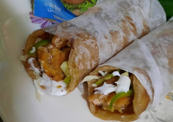 Step-by-Step Guide to Make Super Quick Homemade Crispy chicken paratha roll 🌯🌯