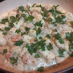 A picture of Prawn and Gnocchi with dairy free Creamy Garlic Cheese Sauce.