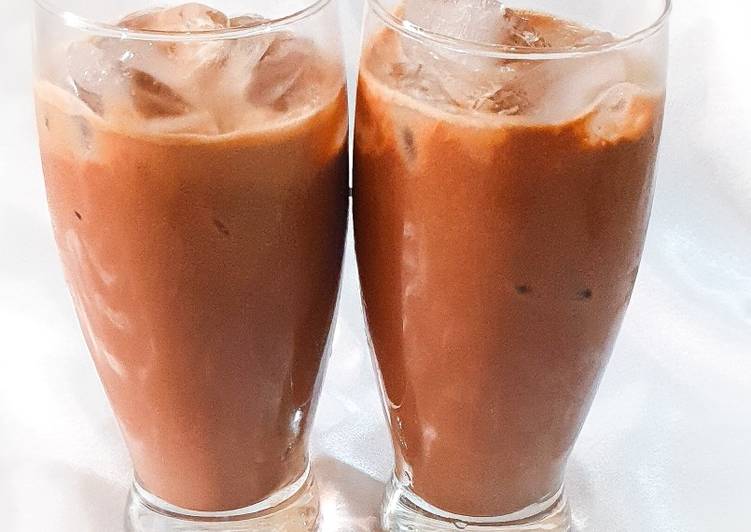 Step-by-Step Guide to Make Favorite Chocolate shake (lassi)