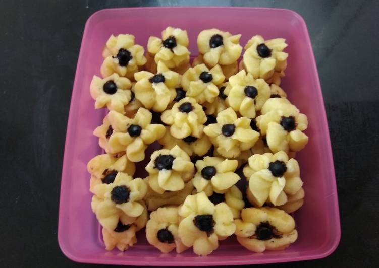 Resep Kue Semprit 3 Bahan (panggang teflon) Anti Gagal