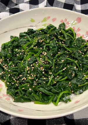 日式涼拌菠菜 的食譜成品照片