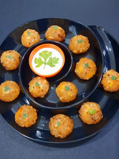 ફરાળી ક્રિસ્પી અપ્પમ (Farali Crispy Appam Recipe In Gujarati) રેસીપી મુખ્ય ફોટો