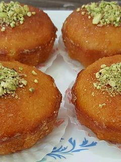 صورة لوصفة بسبوسة بقالب كب كيك طعم غرام