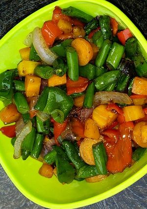 A picture of Butter veggies sauce.