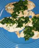 Pechugas a la plancha con perejil y ajo