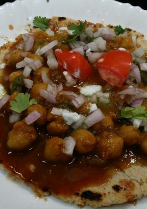 A picture of Ragda Chaat on Oats.