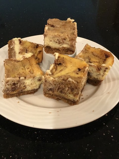 A picture of Cinnamon Swirl Cheesecake Bars.