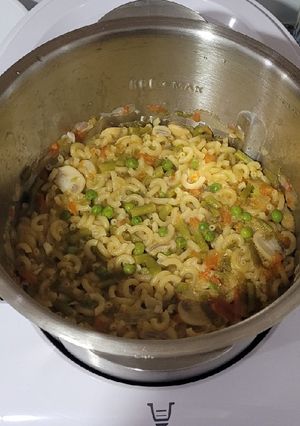 Una foto de Fideuá de verduras (Monsieur Cuisine Connect)