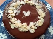 Una foto de pastel con harina de pancakes