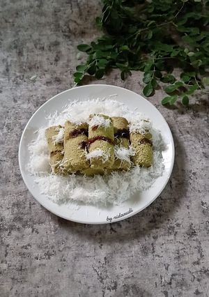 Foto resep Kue Putu Bambu Daun Kelor (Cetakan Daun Pisang)