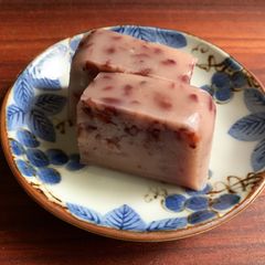 A picture of Azuki Mochi Cake.
