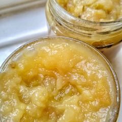 A picture of Apple Sauce Two Ways.