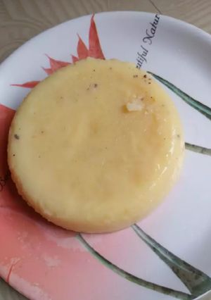 वेनीला कस्टर्ड आइस क्यूब आइसक्रीम(vanilla custard ice cube icecream recipe in hindi) रेसिपी मुख्य फोटो