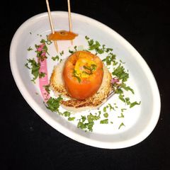 A picture of Egg tomato pocket.