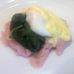 A picture of Skinny Eggs Benedict.