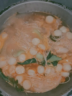 Foto resep Tom Yum Ayam + Baso Ikan