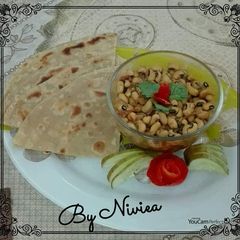 Loobia Daal Served with Parattaa A picture of Loobia Daal Served with Parattaa.