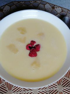 Almakrémleves recept fotója