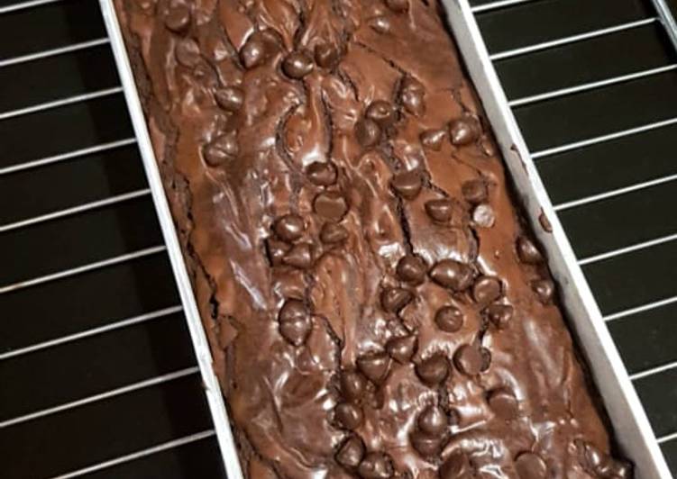 Resep Fudgy Brownies Shiny Crust, Bisa Manjain Lidah