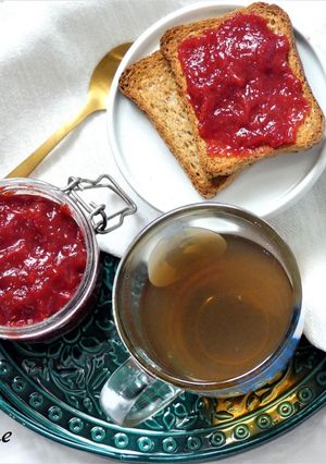 Une photo de Confiture de fraises allégée