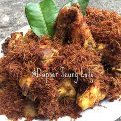 A picture of Ayam Goreng Lengkuas.