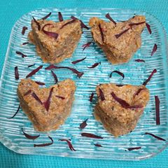 A picture of Bottle Gourd, Carrot & Beetroot Halwa.