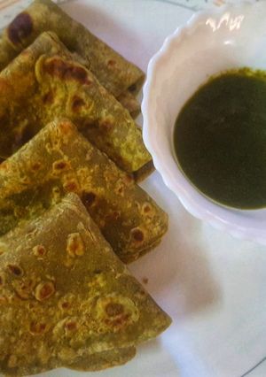 मेथी का थेपला (Methi ka thepla recipe in hindi) रेसिपी मुख्य फोटो